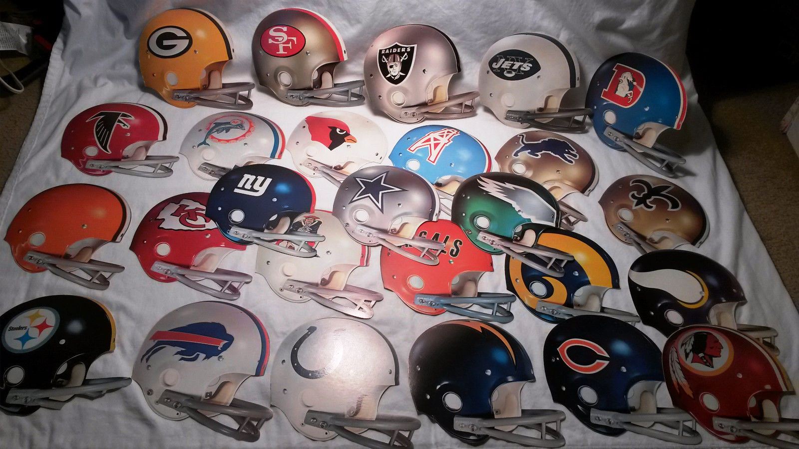 Interesting 1970s helmet cutouts - Professional Football Researchers  Association Forum